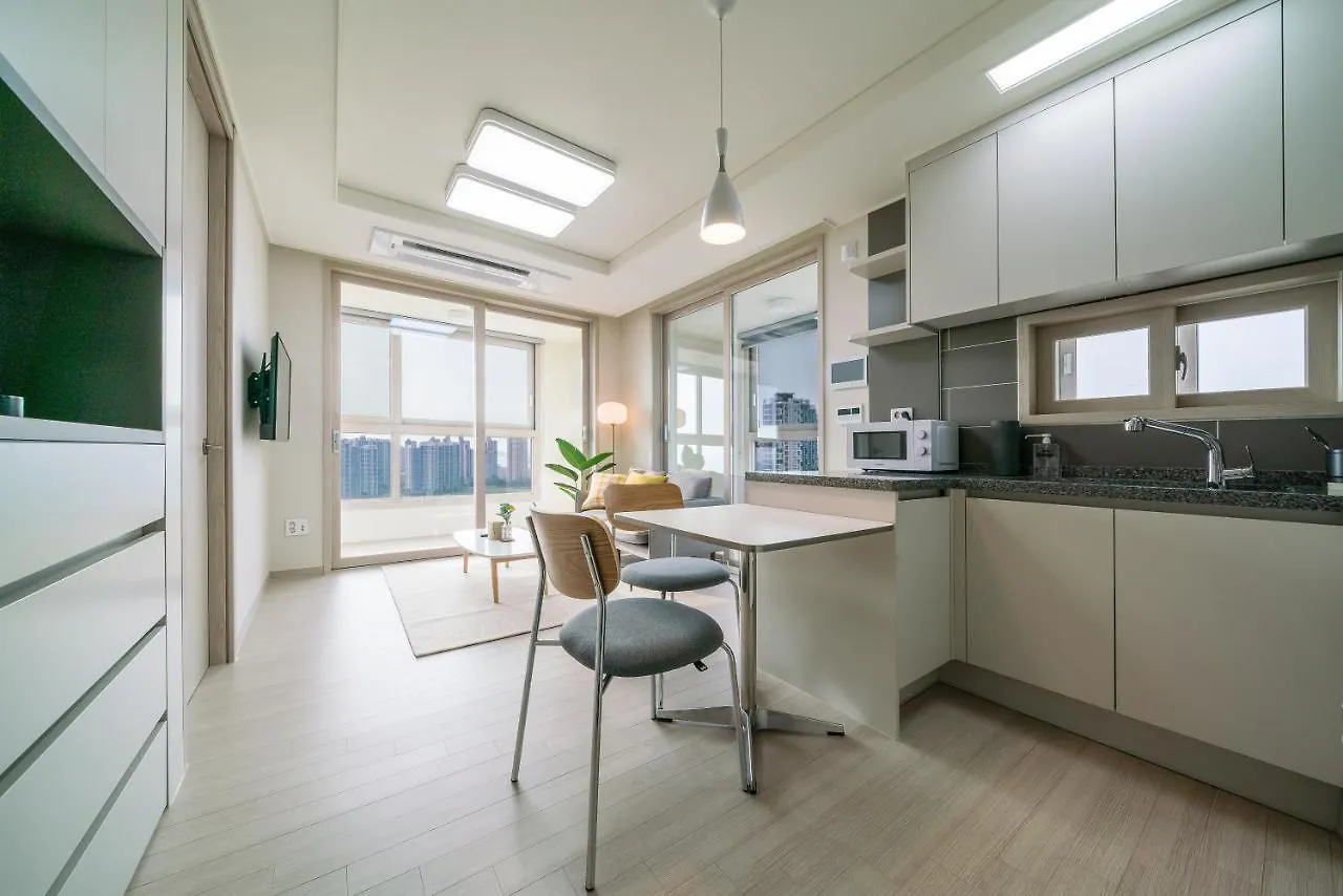 Apartment Urbanstay Songdo Moonlight Park Incheon